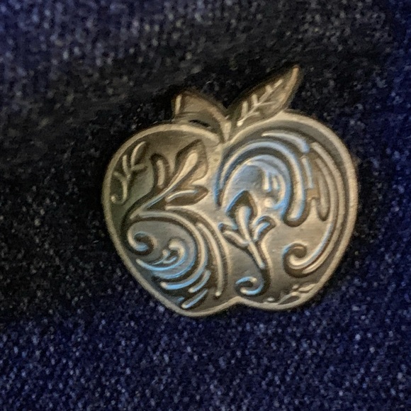 Apple Bottom Jeans - Picture 4 of 12